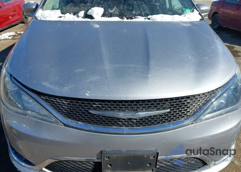 2018 Chrysler Pacifica Touring L из США, поврежденный, VIN 2C4RC1BG1JR269727